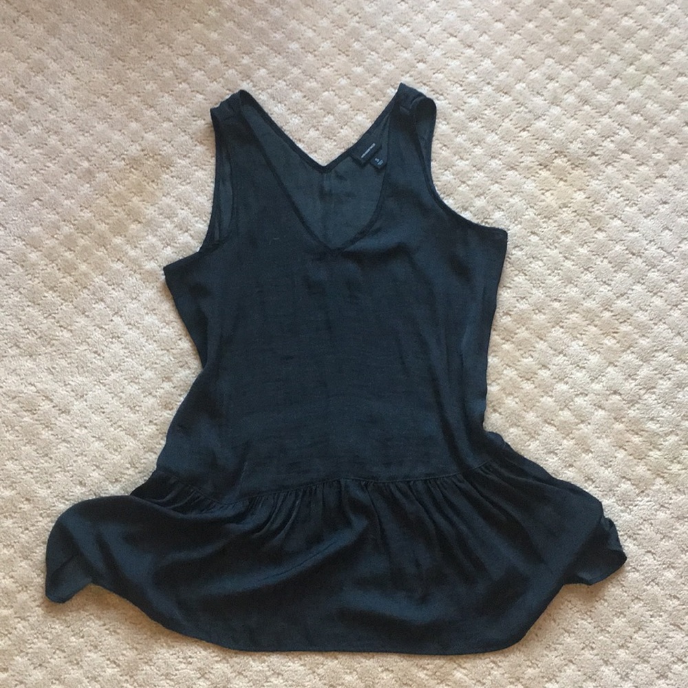 WhoWhatWear Black Sleeveless Shirt